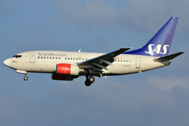 LN-RCU (30190) 1999 Boeing 737-683