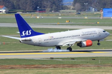 LN-RRN (30191) 1999 Boeing 737-783