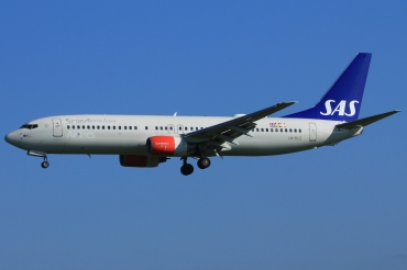 LN-RCZ (30197) 2001 Boeing 737-883