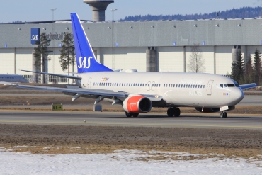 LN-RCY (28324) 2001 Boeing 737-883