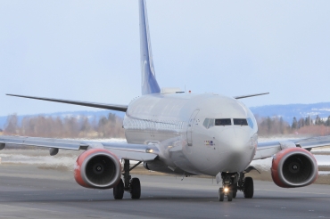 LN-RRK (32278) 2002 Boeing 737-883