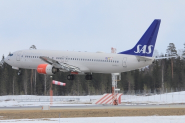 LN-RCY (28324) 2001 Boeing 737-883