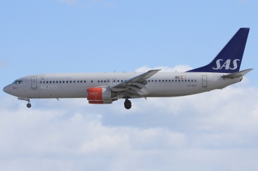 LN-RPN (30470) 2000 Boeing 737-883