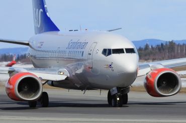 LN-RPW (28289) 1998 Boeing 737-683