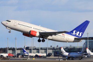 LN-TUD (28217) 1998 Boeing 737-705