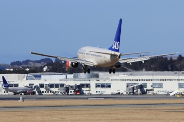 LN-RNN (28315) 2000 Boeing 737-783