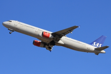 OY-KBH (cn 1675) Airbus A321-232