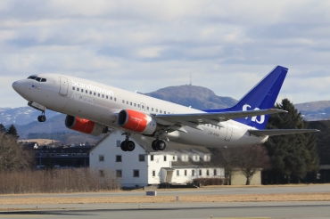 LN-RRN (30191) 1999 Boeing 737-783