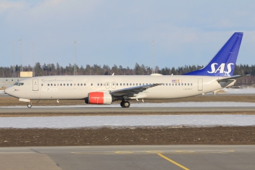 LN-RCY (28324) 2001 Boeing 737-883