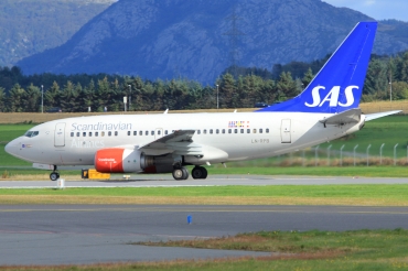 LN-RPB (28294) 1998 Boeing 737-683