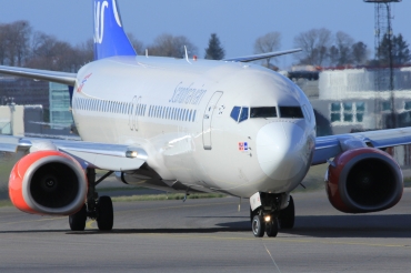 LN-RRF (35707) 2008 Boeing 737-85P(WL)