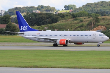 LN-RRS (28325) 2001 Boeing 737-883
