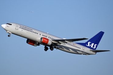 LN-RCY (28324) 2001 Boeing 737-883