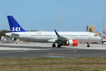LN-RGL (729) 2016 Airbus A320-251N