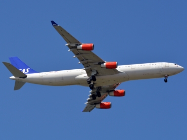 LN-RKF (413) 2001 Airbus A340-313