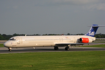 LN-RMM (53005) 1991 McDonnell Douglas MD-82
