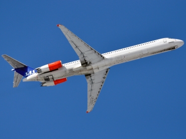 LN-ROT (49422) 1986 McDonnell Douglas MD-82