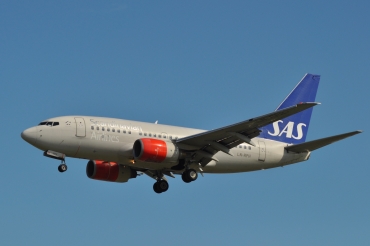 LN-RPH (28605) 1999 Boeing 737-683