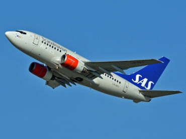 LN-RPY (28292) 1998 Boeing 737-683