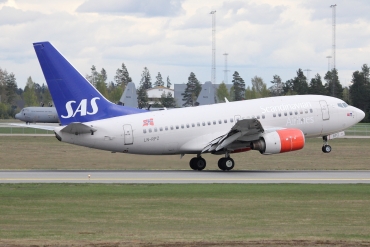 LN-RPZ (28293) 1998 Boeing 737-683