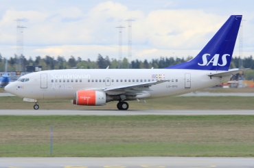 LN-RPS (28298) 1999 Boeing 737-683