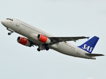 SE-RJF (1383) 2000 Airbus A320-232