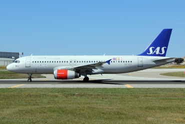 SE-RJF (1383) 2000 Airbus A320-232