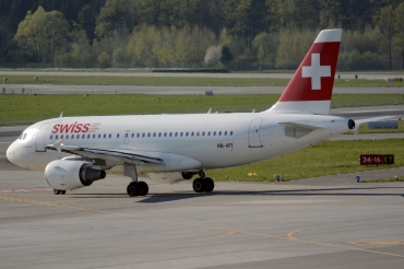 HB-IPT (727) 1997 Airbus A319-112