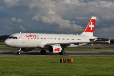 HB-IJE (cn 0559) Airbus A320-214