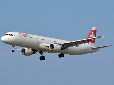 HB-IOL (1144) 1999 Airbus A321-111