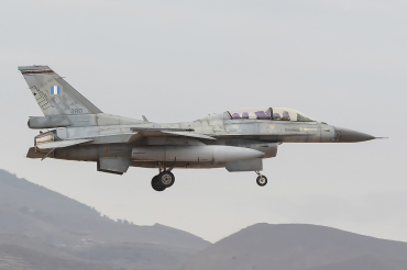 080 General Dynamics F-16D Fighting Falcon