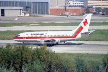 CS-TEN (23044) 1983 Boeing 737-282(A)