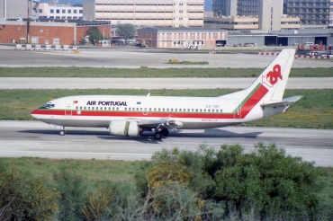 CS-TID (24449) 1990 Boeing 737-382