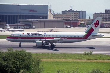 CS-TNL (1231) 2000 Airbus A320-214