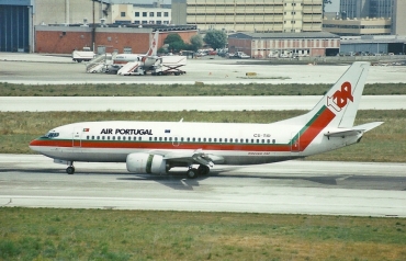 CS-TID (24449) 1990 Boeing 737-382
