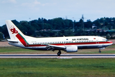 CS-TIL, (cn 25162/2241), Boeing 737-382