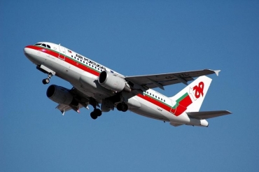 CS-TTL (1100) 1999 Airbus A319-111