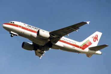 CS-TTA (750) 1997 Airbus A319-111