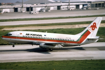 CS-TEN (23044) 1983 Boeing 737-282(A)