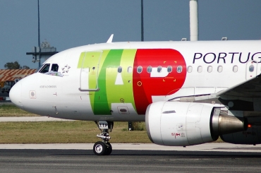 CS-TTP (1165) 2000 Airbus A319-111