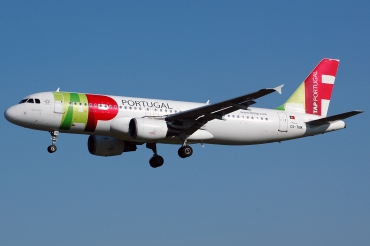 CS-TNK (1206) 2000 Airbus A320-214