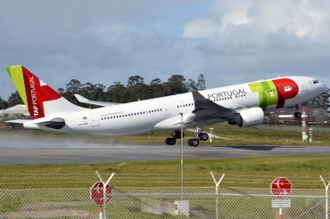 CS-TOF (308) 1999 Airbus A330-223