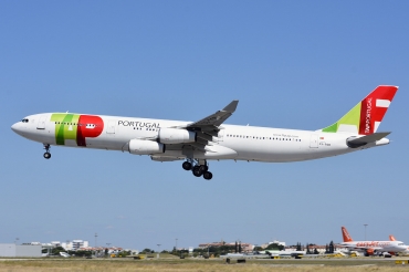 CS-TOB (044) 1994 Airbus A340-312