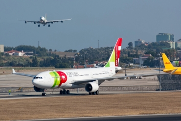 CS-TOF (308) 1999 Airbus A330-223