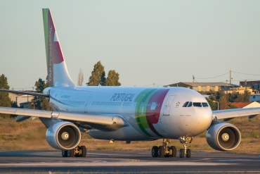 CS-TOF (308) 1999 Airbus A330-223