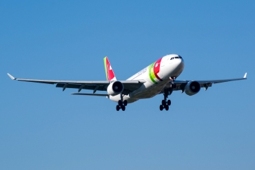 CS-TOI (195) 1997 Airbus A330-223