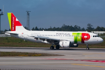 CS-TTR (1756) 2002 Airbus A319-112