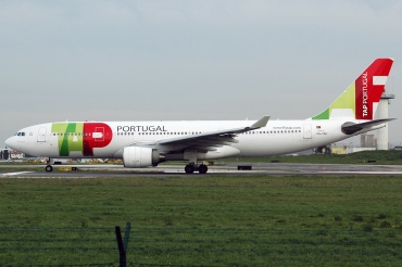 CS-TOI (195) 1997 Airbus A330-223