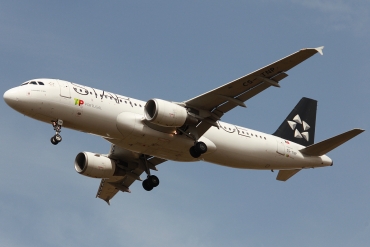 CS-TNP (2178) 2004 Airbus A320-214