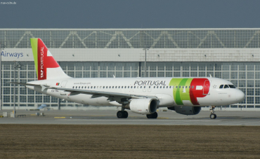 CS-TNJ (1181) 2000 Airbus A320-214